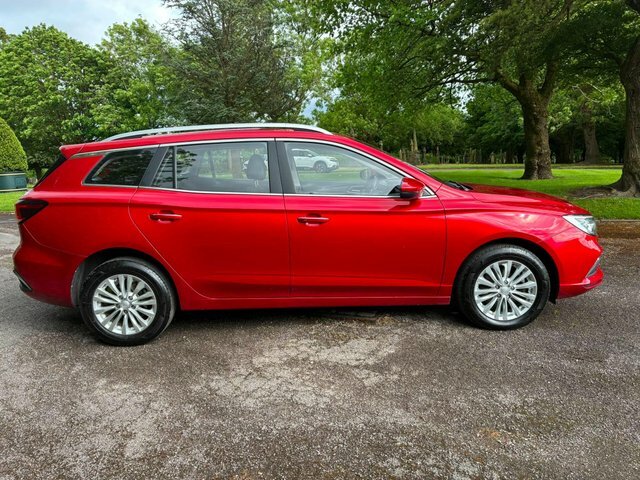 MG MG5 Excite Red #84