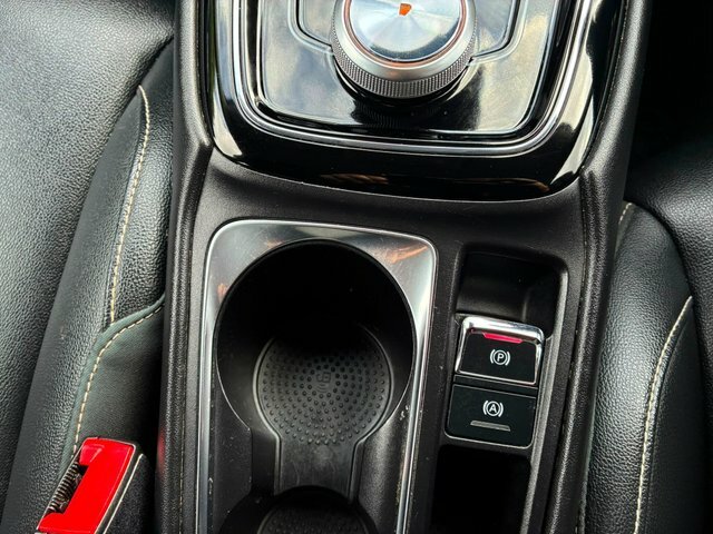 MG MG5 Excite Red #45