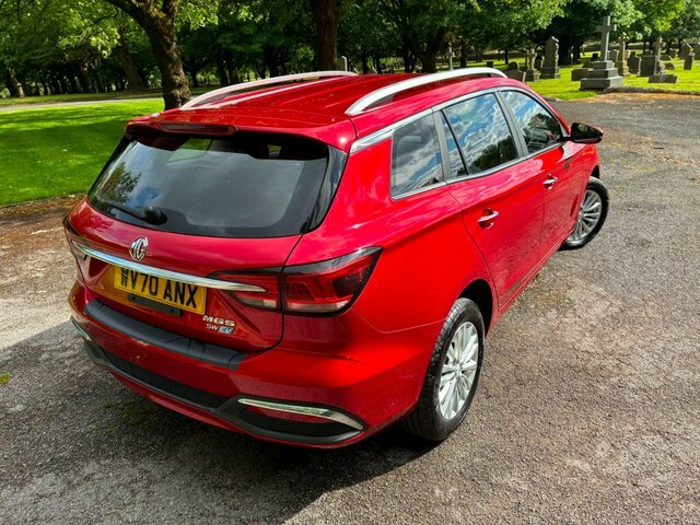 MG MG5 Excite Red #82