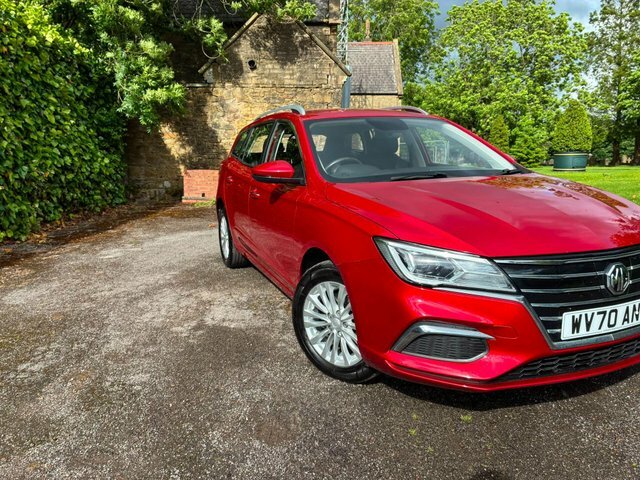 MG MG5 Excite Red #52