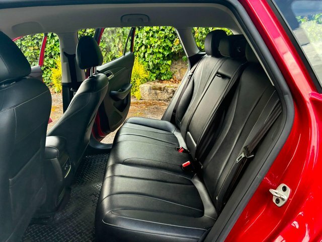 MG MG5 Excite Red #15