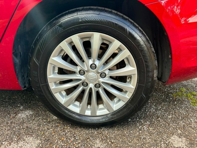 MG MG5 Excite Red #87