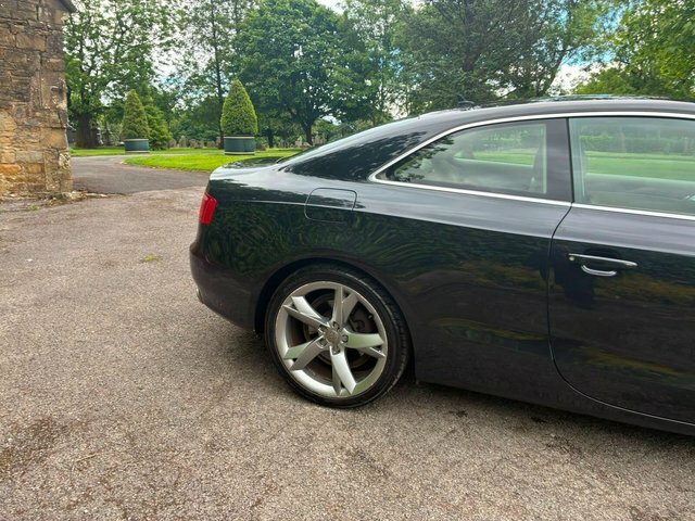 Audi A5 Coupe 2.0 White #79