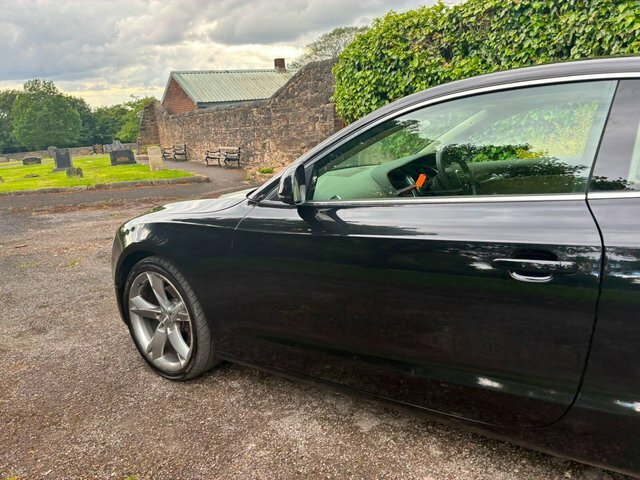 Audi A5 Coupe 2.0 White #60