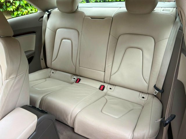 Audi A5 Coupe 2.0 White #13
