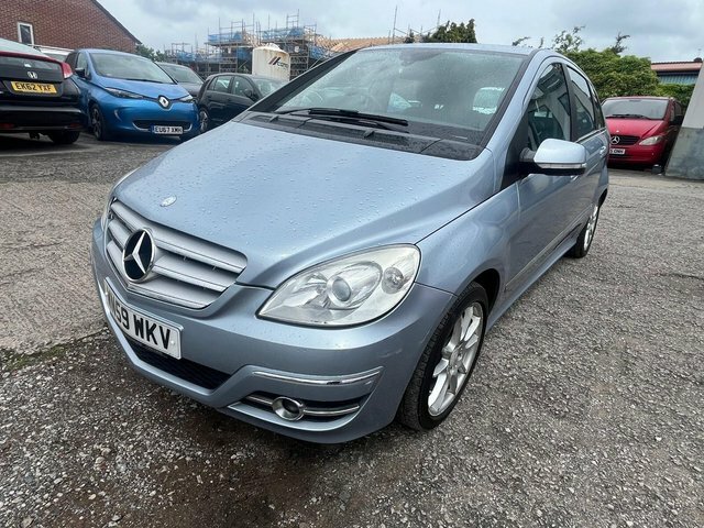 Mercedes-Benz B Class 2.0 B180 Cdi Sport Cvt Blue #3