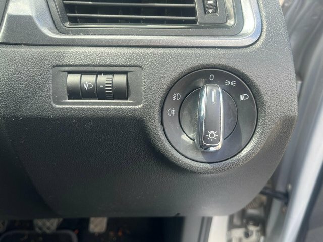 Skoda Rapid Hatchback 1.6 Tdi Elegance 201414 White #11