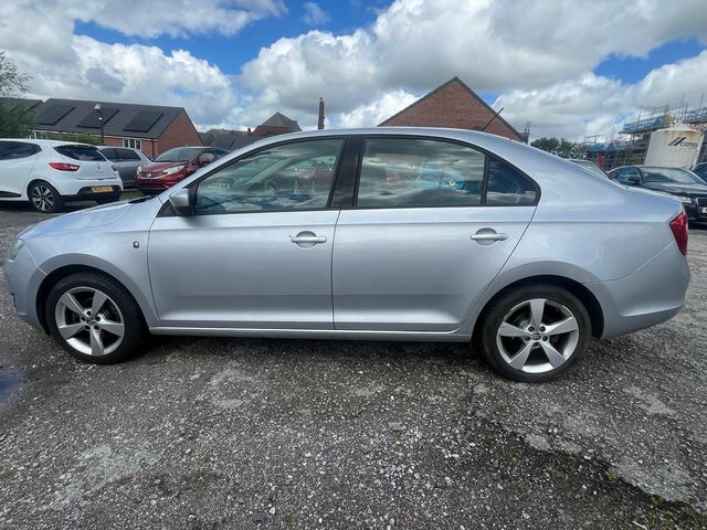 Skoda Rapid Hatchback 1.6 Tdi Elegance 201414 White #8