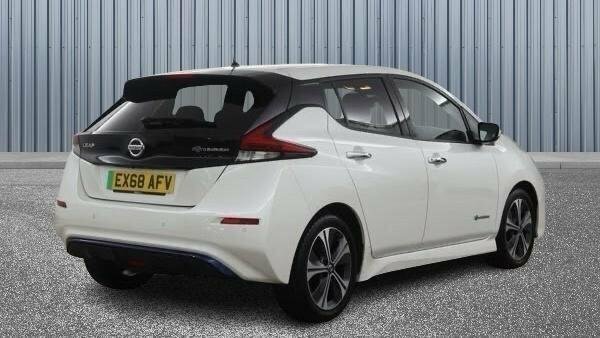 Nissan Leaf 40Kwh N-connecta White #4