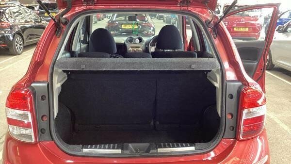 Nissan Micra 1.2 12V Acenta Cvt Euro 5 Red