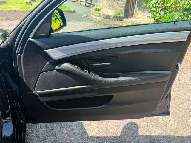 BMW 5 Series 530D M Sport Black #23