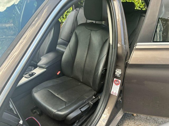 BMW 3 Series 318D Se 4-Door Black #13