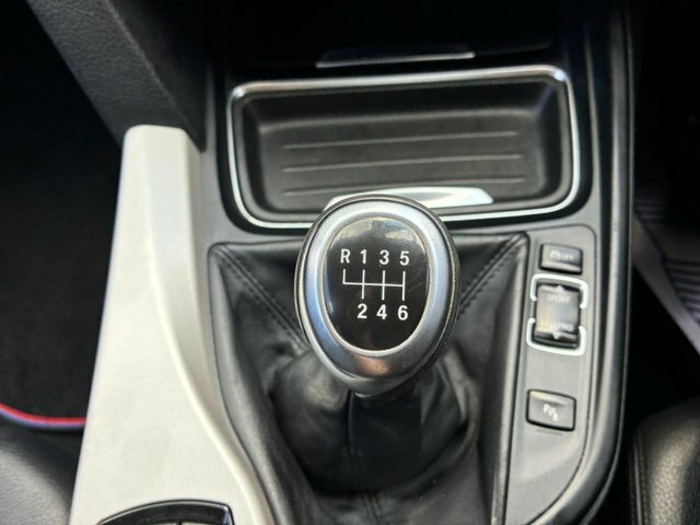 BMW 3 Series 318D Se 4-Door Black #46