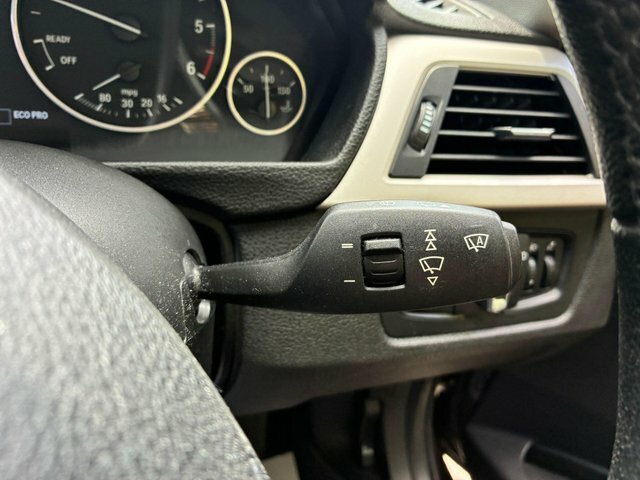 BMW 3 Series 318D Se 4-Door Black #32