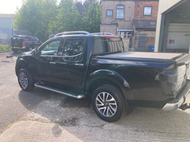 Nissan Navara Suv Black #3