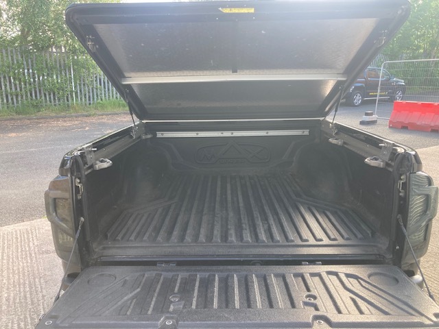 Nissan Navara Suv Black #5