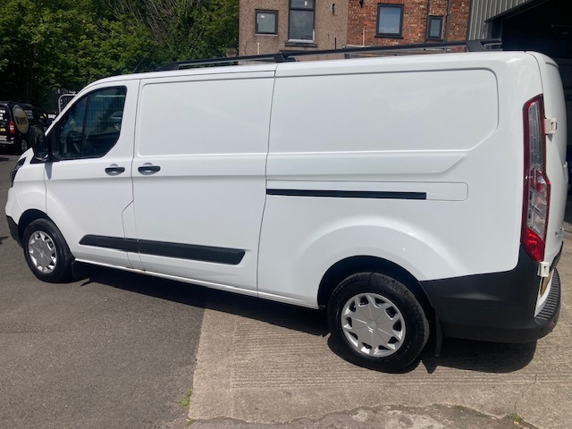 Ford Transit Custom Mpv LJ72JDM White #3