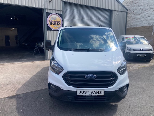 Ford Transit Custom Mpv LJ72JDM White #2