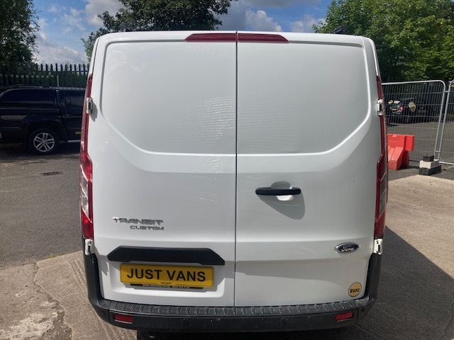Ford Transit Custom Mpv LJ72JDM White #4