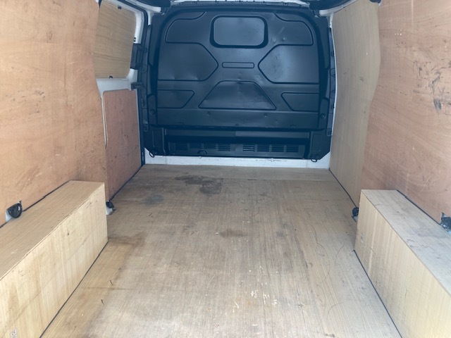 Ford Transit Custom Mpv LJ72JDM White #5
