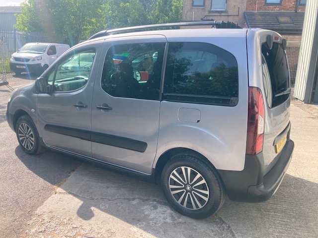 Peugeot Partner Tepee Mpv 5 Seat 1.6 Blue Hdi S S Tepee Grey #3