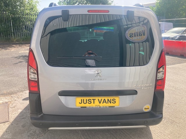 Peugeot Partner Tepee Mpv 5 Seat 1.6 Blue Hdi S S Tepee Grey #4