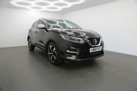 Nissan Qashqai 1.3 Dig-t Tekna Black