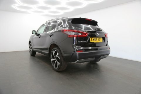 Nissan Qashqai 1.3 Dig-t Tekna LM68YCY Black #6