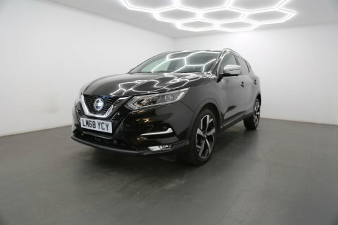 Nissan Qashqai 1.3 Dig-t Tekna LM68YCY Black #3