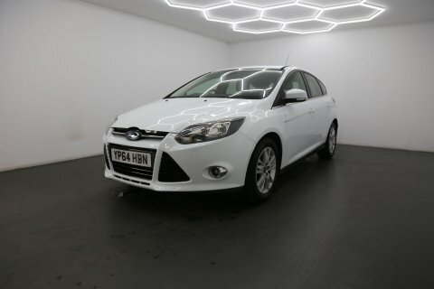 Ford Focus 1.6 Titanium Navigator YP64HBN White #3
