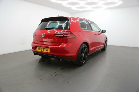 Volkswagen Golf 2.0 Tsi Bluemotion MW16VUU Red #4