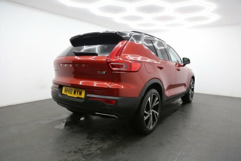 Volvo XC40 2.0 D4 First MH18WYM Red #4