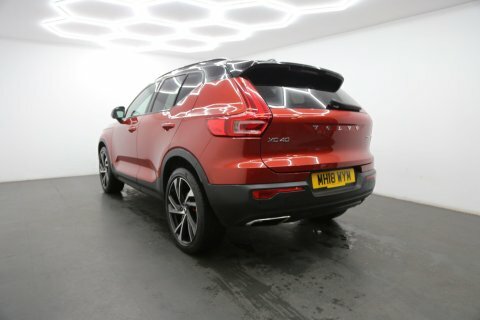 Volvo XC40 2.0 D4 First MH18WYM Red #6