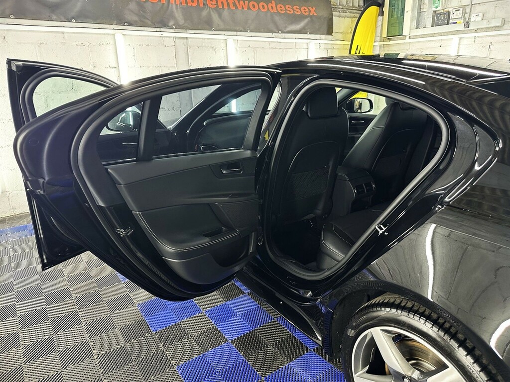 Jaguar XE 2.0D R-sport Euro 6 Ss  #34