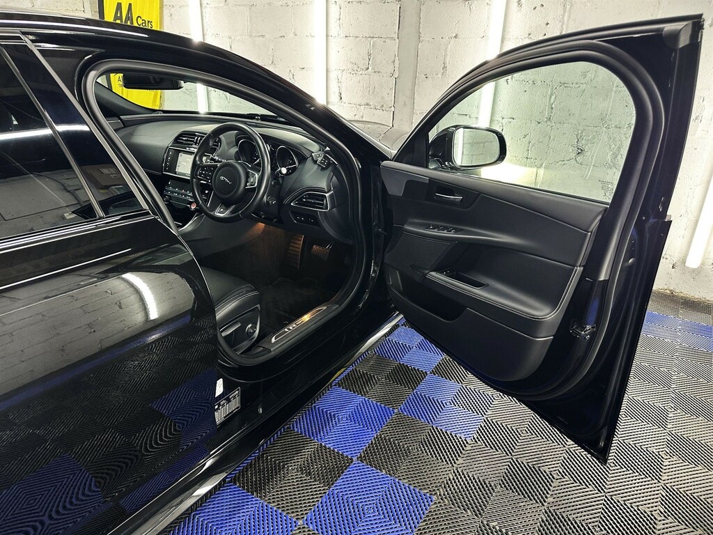 Jaguar XE 2.0D R-sport Euro 6 Ss  #28