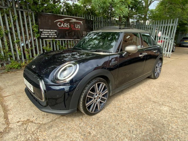 Mini Hatch Cooper Exclusive Steptronic Euro YG23XNC Black #2