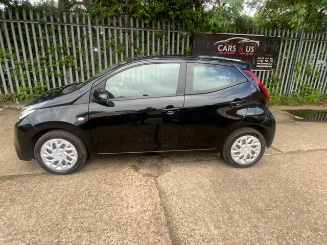 Toyota Aygo Vvt-i X-play X-shift Euro Black #4
