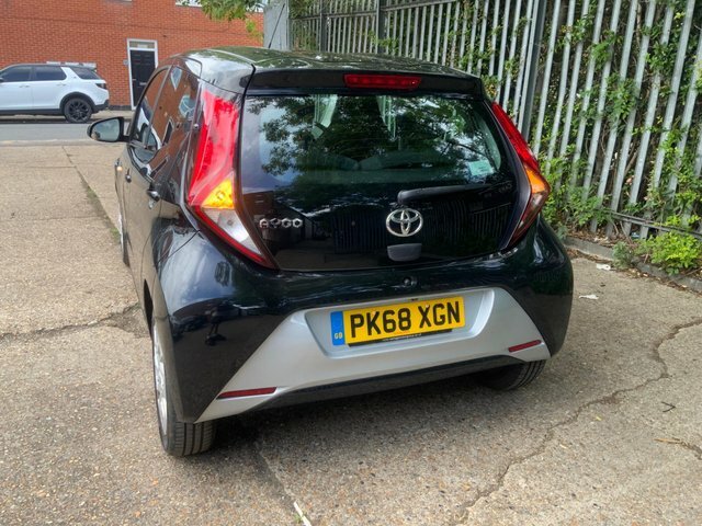 Toyota Aygo Vvt-i X-play X-shift Euro Black #6