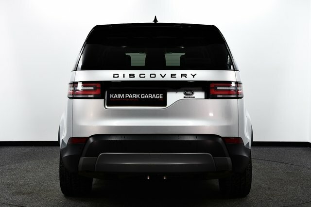 Land Rover Discovery Suv White #7