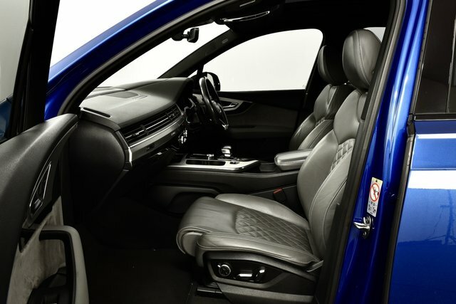 Audi SQ7 Suv Black #2