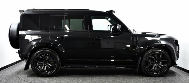 Land Rover Defender 110 3.0 D250 X-dynamic Hse 110 Black #18