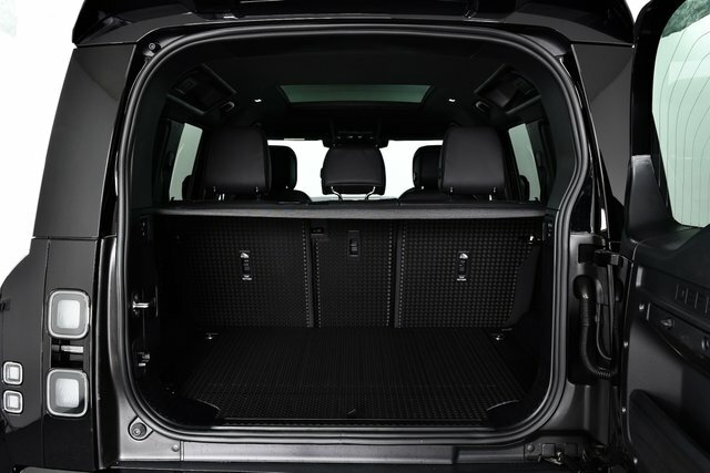 Land Rover Defender 110 3.0 D250 X-dynamic Hse 110 Black #53