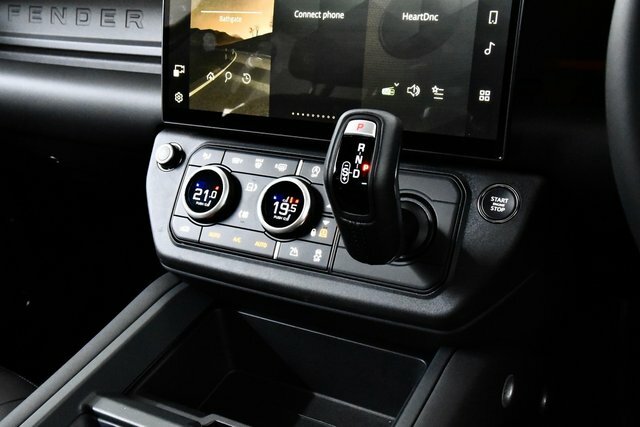 Land Rover Defender 110 3.0 D250 X-dynamic Hse 110 Black #46