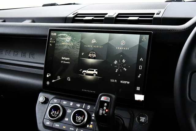Land Rover Defender 110 3.0 D250 X-dynamic Hse 110 Black #32