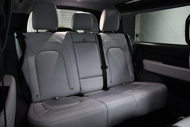 Land Rover Defender 90 3.0 D350 X-dynamic Hse 90 Black #4