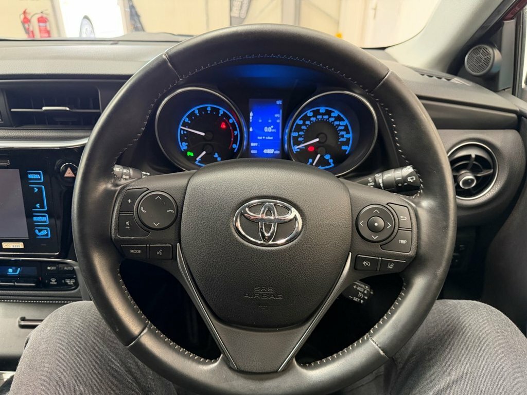 Toyota Auris Hatchback AV67AAE Red #6