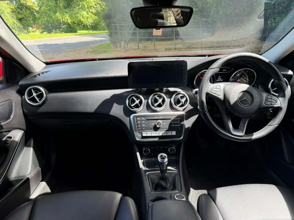 Mercedes-Benz A Class 1.5L Sport Red #4