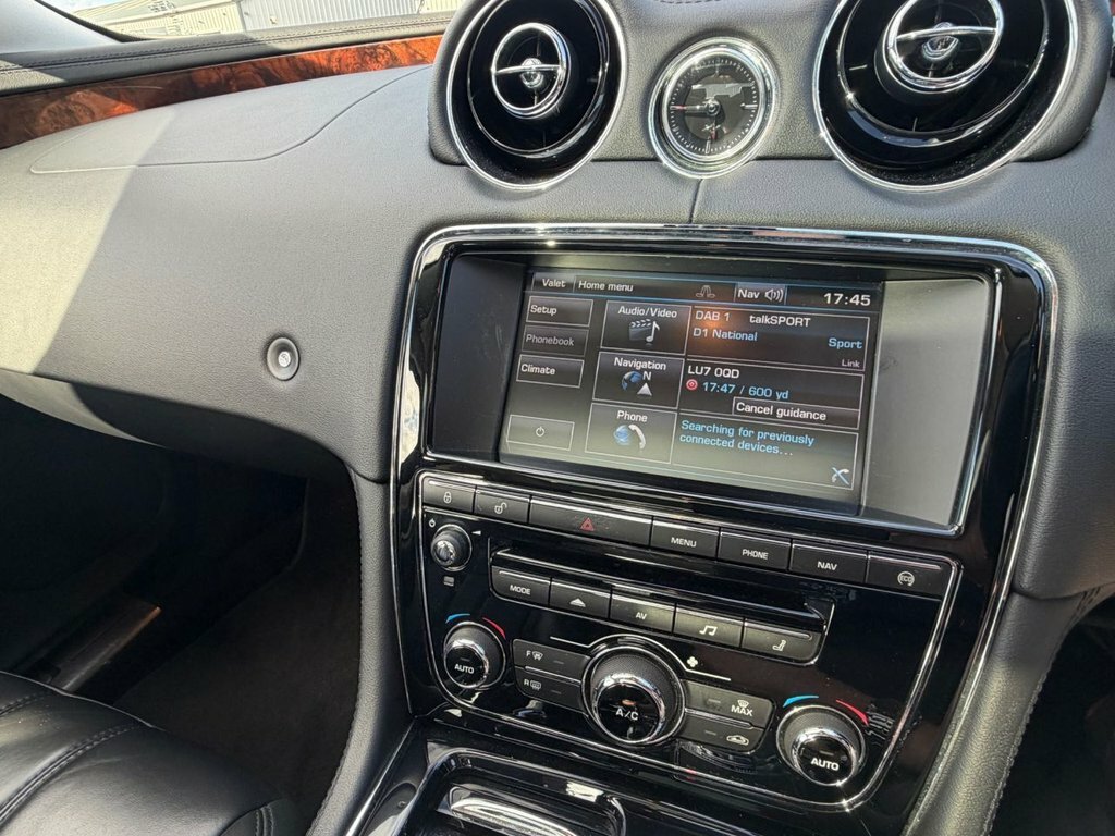 Jaguar XJ Saloon Black #21