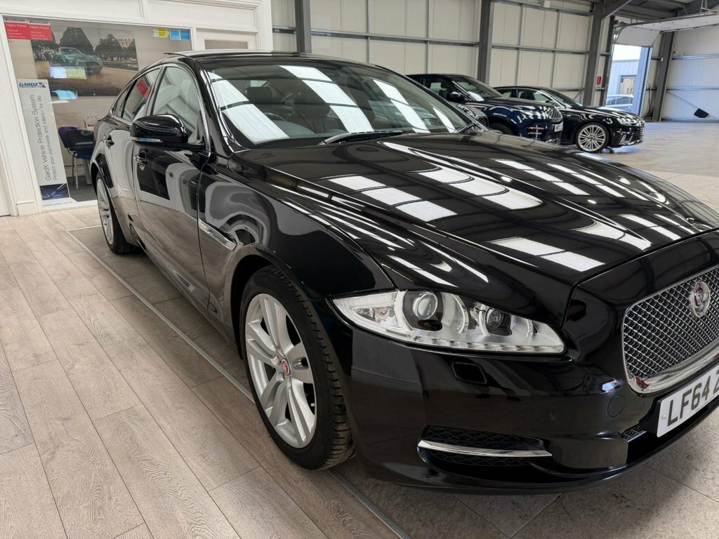 Jaguar XJ 3.0D V6 Portfolio Black #17