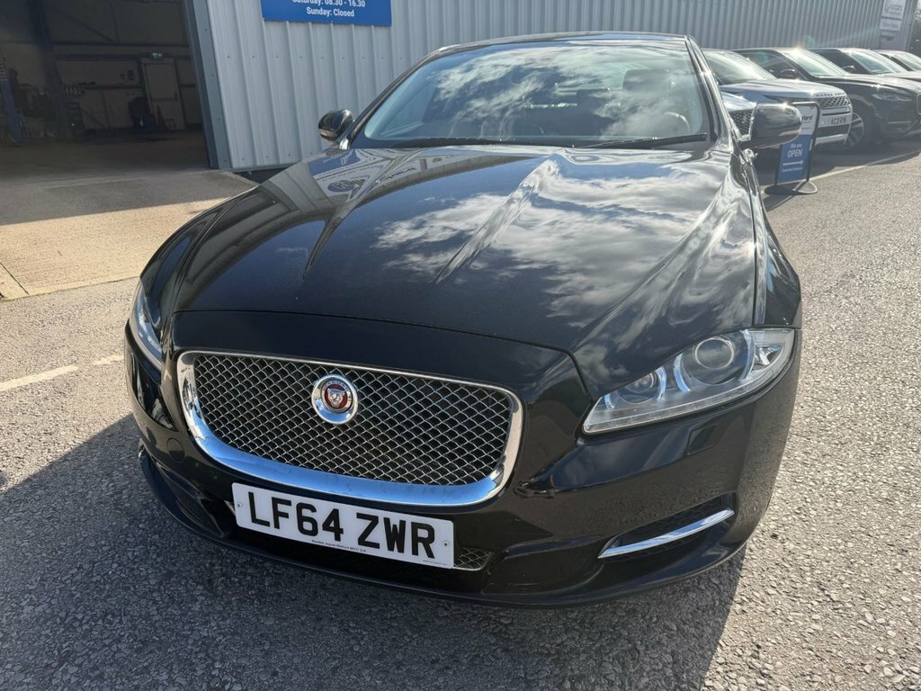 Jaguar XJ 3L Premium Luxury Black #6